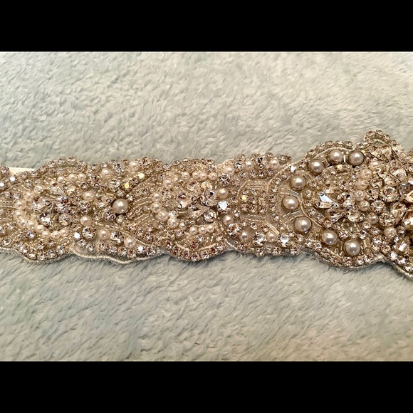 Allure Bridal Sash w Swarovski Crystals Never Worn main image 4